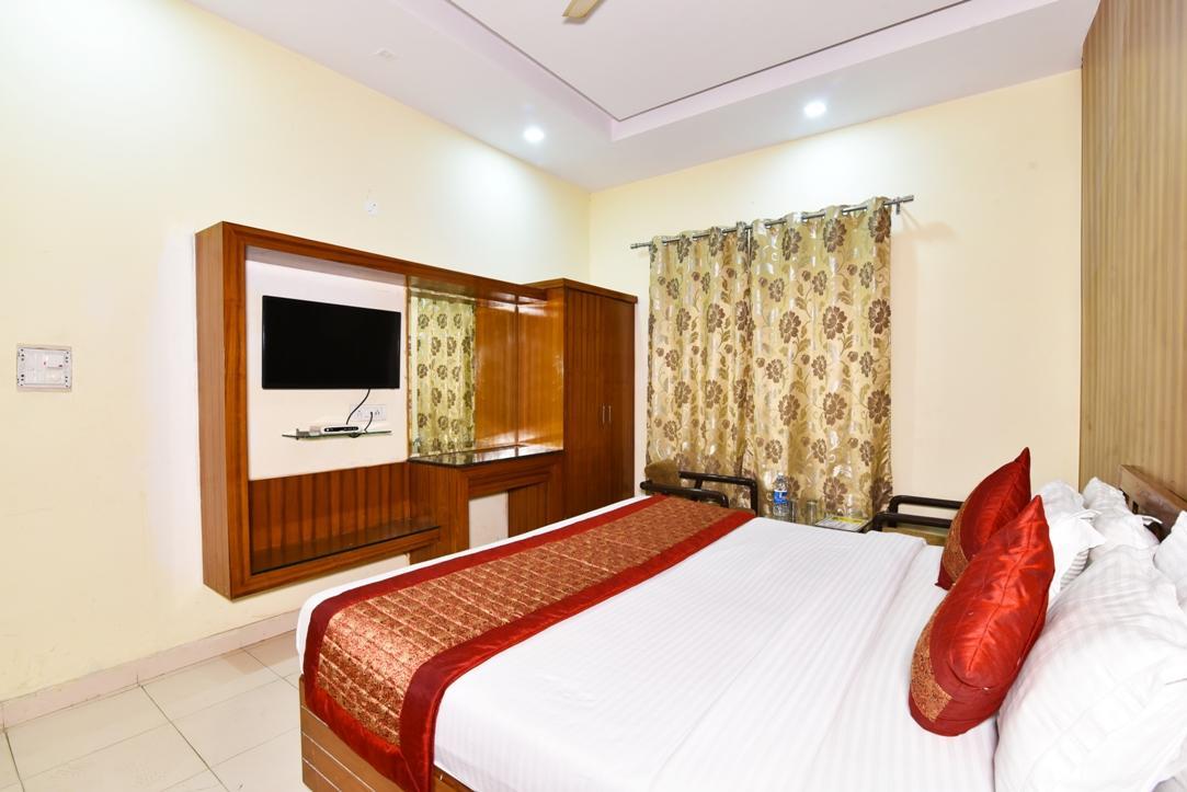 Hotel B-Comfort Αμριτσάρ Εξωτερικό φωτογραφία
